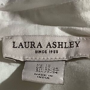 Laura Ashley plus size blouse 2X NWOT SOFT WHITE